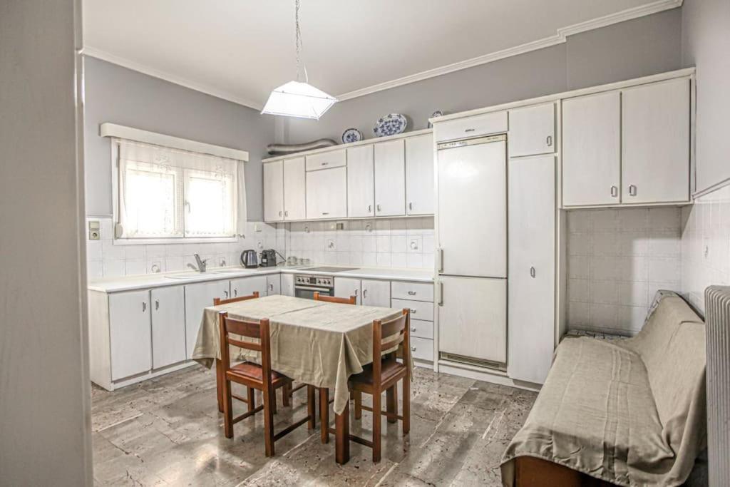 Nicolas Home Tríkala エクステリア 写真